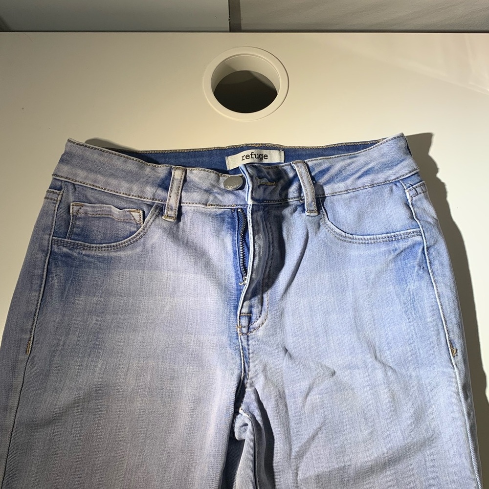 mid-rise skinny jeans